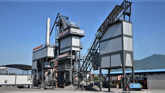 Planta de asfalto con tolva de almacenamiento lateral, serie PLB